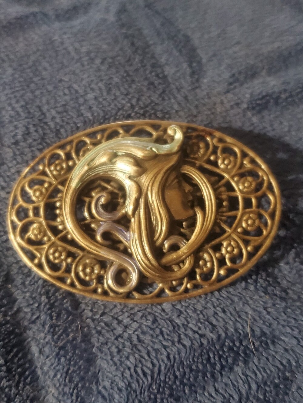 Vintage Art Nouveau Lafy Portrair Brooch Gold Tone Openwork Textured Back Pin